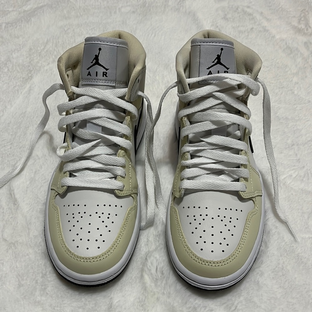 NWOT - Women’s Nike Air Jordan 1 mid “Coconut Milk”